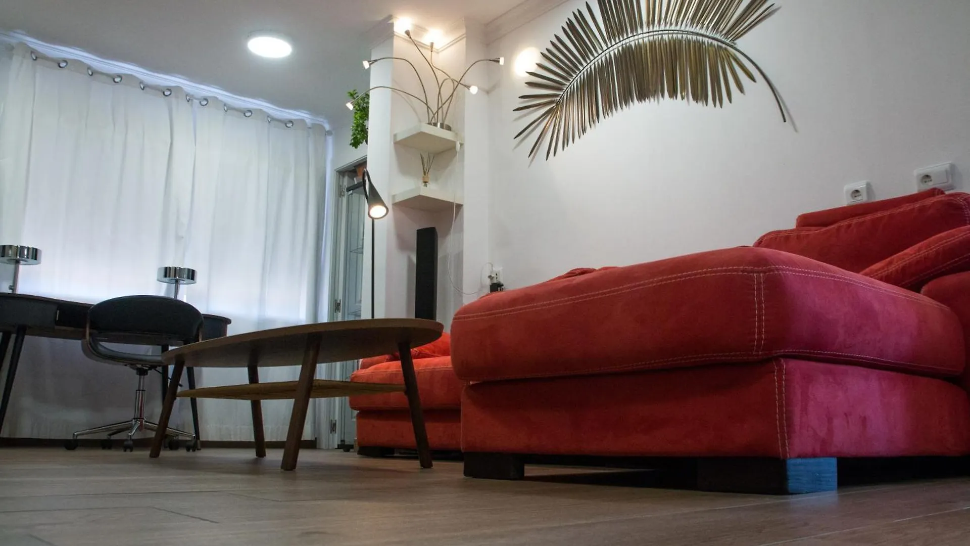 Beach Inn Apartment Порто де Алькудиа